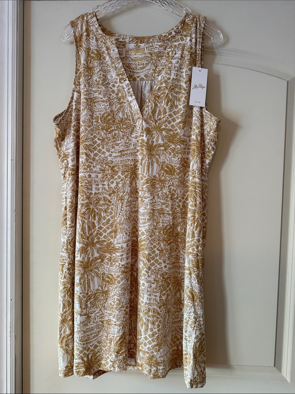 Lilly Pulitzer Sand Bar Palm Print Sleeveless Shift Dress in White and Sand